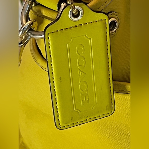 COACH-Vibrant‎ Yellow Tote Bag-Fair Condition -PLEASE READ DESCRIPTION - Picture 5 of 16